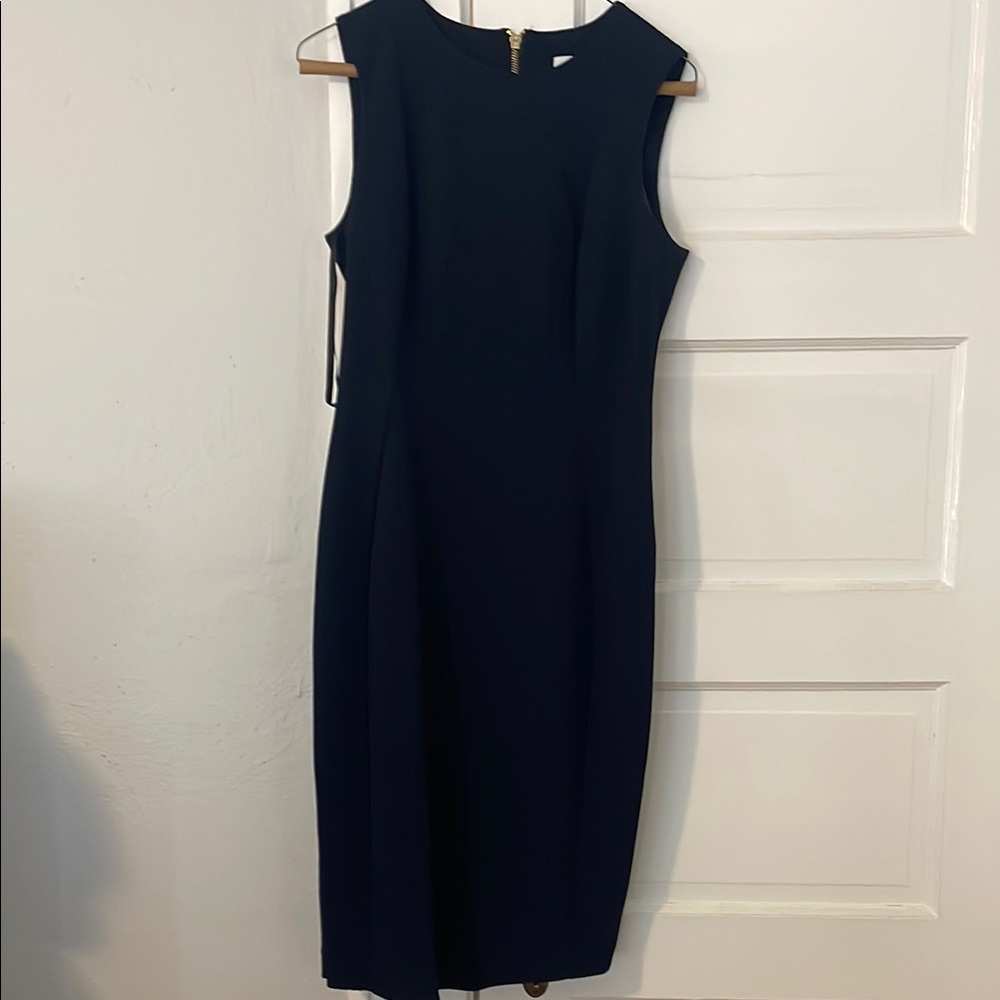 Elegant Navy Sleeveless Dress